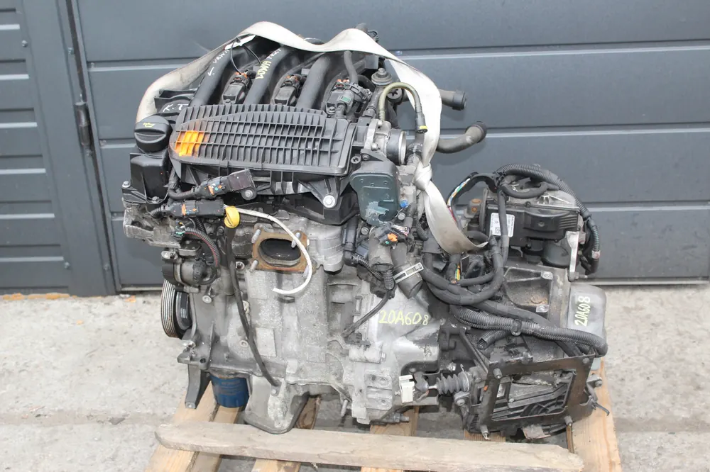Peugeot Citroen 1.2 THP HM01 complete motor image 5