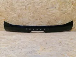 OEM KMR500 9826944480 Tavaratilaluukun Lista Peugeot 208 II
