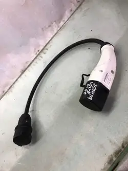 Volvo batterikabel OEM DS1EC26EV16P - Begagnad