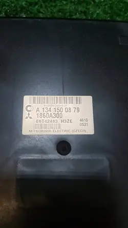 Moottoritietokone Mitsubishi Colt Z30 OEM A1341500879