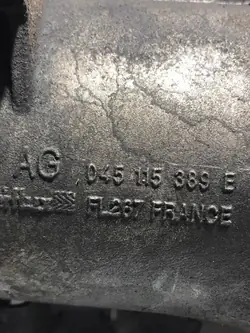 Öljynsuodatinpohja Dodge Caliber OEM 045115389E
