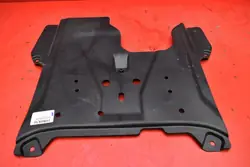 Cubierta inferior del motor 62407-R2000 Kia Sportage 5 1.6 T-GDI