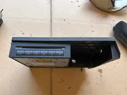 CD-vaihtajan Lukija OEM A2118705390 Mercedes-Benzille