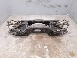 Berceau Arrière Mercedes A2043500141 pour W204/W212