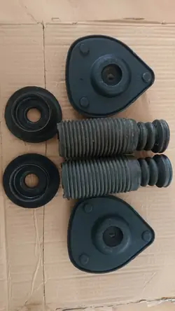 Mitsubishi OE 4060A081 x Dämparfäste Lager