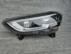 Oikea ajovalaisin Renault Kadjar 15-18 260105845R