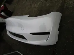 Para-choque dianteiro Tesla Model Y 154010005C