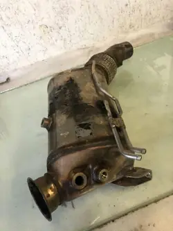 Catalyseur BMW d'occasion OEM 18945311