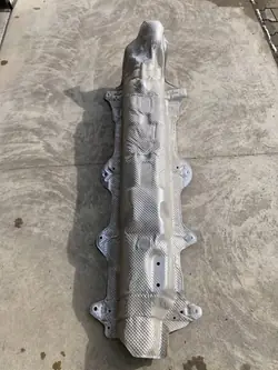 Peugeot 308 T9 2019 Pakoputken lämpösuoja OEM 9814822080