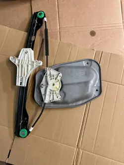 OEM 5M0839402C 1K0959794E Régulateur Vitre Arrière Droit