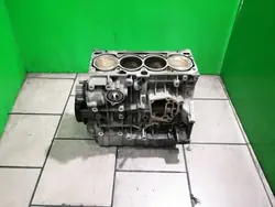 Motorblock nedre del 1.6 BSE 06B103019AK - Begagnad