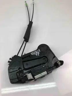 Vänster Framdörrslås Toyota Corolla 2019 OEM 6903002380