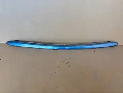 Etupuskuri Chromikaistale Toyota Auris II