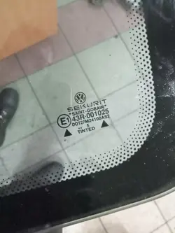 OEM Szyba Karoseryjna Prawy Tył Prawa Tylna Vw Transporter T4 Van (70A, 70H) - Occasion
