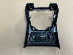 Audi A3 8Y USB-latauspistoke OEM 3G5035954A - Alkuperäinen