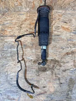 Vänster Framdämpare MERCEDES S W221 2012 S63 AMG A2213208313