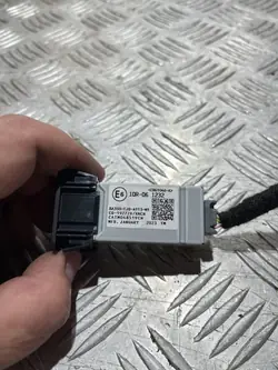 USB-C-pistoke OEM 8A350-TJB-A113-M1 Honda ZR-V:lle