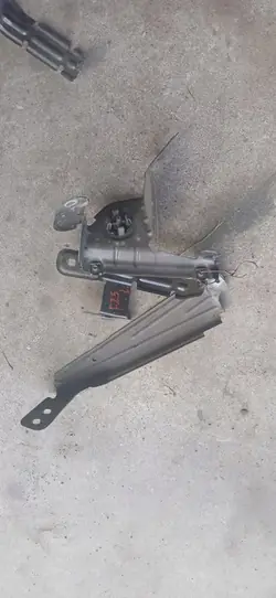 Vänster skärm fäste BMW X3 F25 X4 F26 41357267327