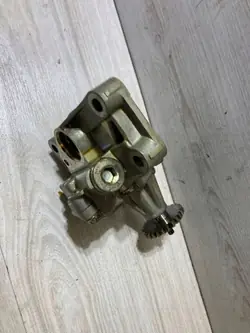 Bomba de óleo Renault Arkana 2022 OEM 0920765a