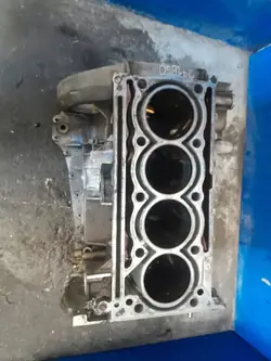 Bloc Moteur Mercedes OEM R2710107405 271820