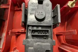 Luz trasera izquierda AUDI A6 AVANT 4B9945095D3FZ