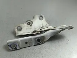 nge do capô SsangYong Rexton 2017 Y400RH