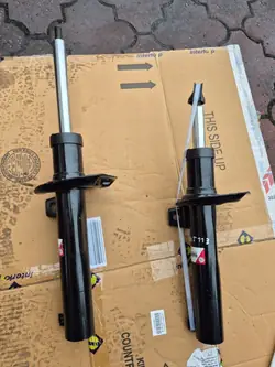 Vorderer Stoßdämpfer MAGNUM AGW057MT für Audi A3