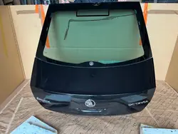 ŠKODA OCTAVIA III 2012-2019 LIFTBACK TAKALUUKKU 5E5827025F