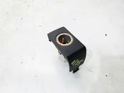 Audi A3 8P Aanstekerstopcontact OEM 8P0863387D 1/25