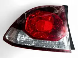Luz trasera izquierda exterior Honda Civic VIII sedán