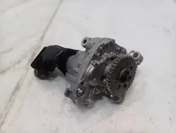 Bomba de aceite Mazda OE PY8W14100 - Usada