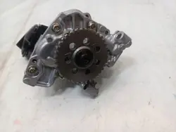 Pompe à huile Mazda OE PY8W14100 - Occasion