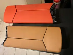 Reposabrazos túnel OEM 1234567 para BMW Z4 G29 - Marrón rojizo