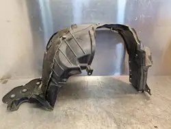 Oikea etupyöräkaari Nissan X-Trail T31 ASSY63840JG30A