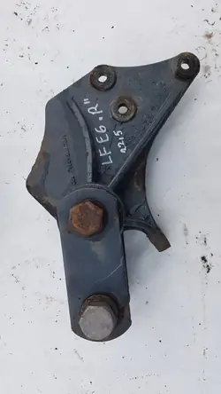 Support de Ressort DAF 55 LF Côté Droit 22,5"