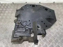 Subaru bränsletankssköld OEM FBZ20631 - Begagnad