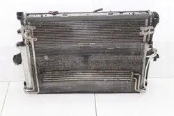 Juego de radiadores usado OEM 360215175 VW Touareg 02-08