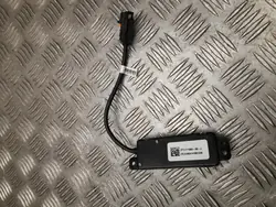 Dispositif d'entrée USB Tesla Model 3 2024 OEM 1771993-00-J