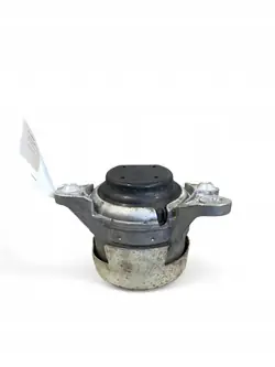 MERCEDES C-LUOKKA W205 MOOTTORIN KIINNITYS VASEN A2052404900