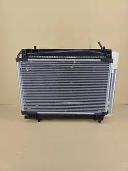 Ensemble de radiateurs Toyota Yaris 07-12 164000Y010