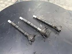 Iniettore VW Crafter T5 T6 2.0 TDi 03N130277J