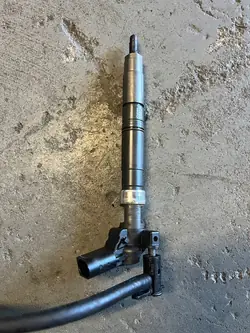 Injecteur de carburant VW T5 LIFT 2.0 BITDI 03L130855BX