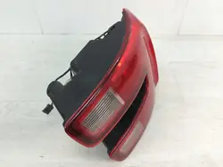 Feu arrière droit pour Citroen C4 Picasso 9676853880