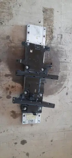 Base de montaje inversor OEM 9826647080 para Peugeot 208 II