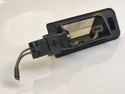Luz de matrícula BMW OEM 18288141 - Usado