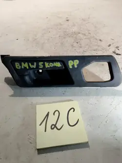 BMW 5 E34 51221928208 Bakre Höger Inre Handtag
