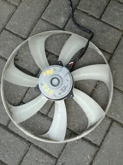 Ventilador Toyota OE 16363-0D130 para Avensis III T27