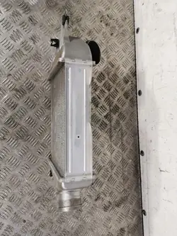 Subaru Outback Intercooler OEM FBZ15296 - Gebruikt
