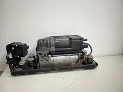 BMW OEM 6789450 Ilmajousituskompressori - Käytetty