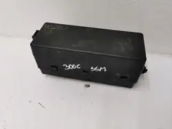 Caja de fusibles Chrysler 300C OEM P04607558AD - Usado